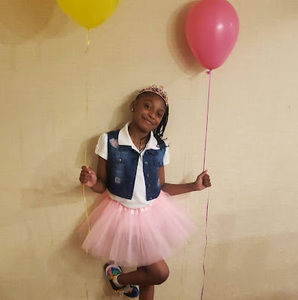 Meet your Posher, Abella